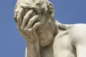 А почему наш сайт все еще не в ТОПе?
